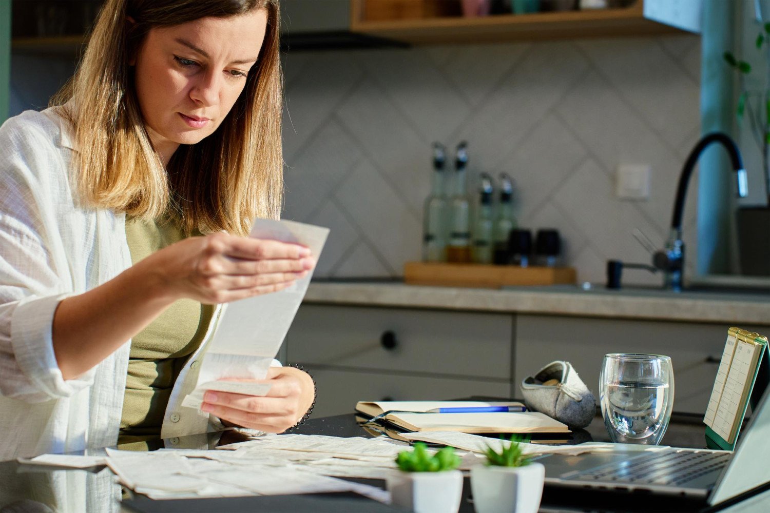 How Insulation And Air Sealing Together Cut Your Energy Bills By Up To 15%